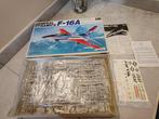 Hasegawa 1:72 - Oorlogsvliegtuig - General Dynamics F-16A, Nieuw