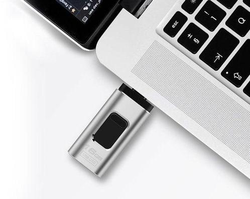 Tweedekans | Vlectro - 4-in-1 USB-stick voor smartphone,, Huis en Inrichting, Slaapkamer | Beddengoed, Ophalen of Verzenden