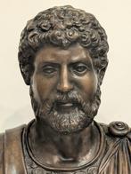 sculptuur, Busto di Imperatore di Adriano in bronzo - 80 cm, Antiek en Kunst, Antiek | Keramiek en Aardewerk