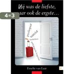 Hij/zij was de liefste...maar ook de ergste... 9789048434497, Boeken, Verzenden, Zo goed als nieuw, Emelie van Laar