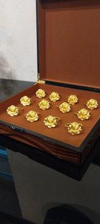Rond de serviette (12) - Roses - Bronze doré, Antiek en Kunst, Antiek | Meubels | Tafels