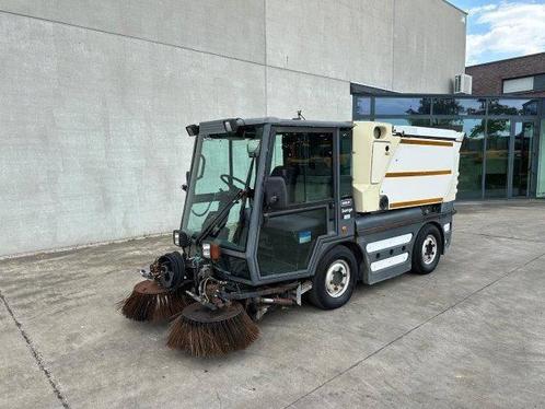 Veiling: Veegwagen Schmidt Nido Swingo 225 Diesel 2001, Zakelijke goederen, Machines en Bouw | Onderhoud en Reiniging, Ophalen