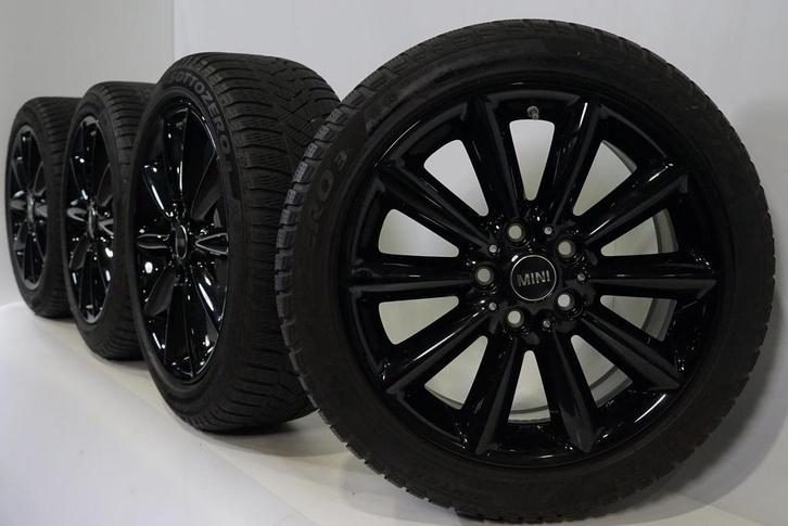 Mini Clubman F54  518 Vent Spoke 17 inch Pirelli Runflat Win, Auto-onderdelen, Banden en Velgen, Ophalen of Verzenden