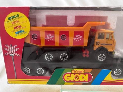 Giodi 1:43 - Camionnette miniature - Camion articolato, Antiek en Kunst, Antiek | Overige Antiek