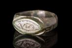 Oud-Romeins Bronzen ring met slang  (Zonder Minimumprijs)