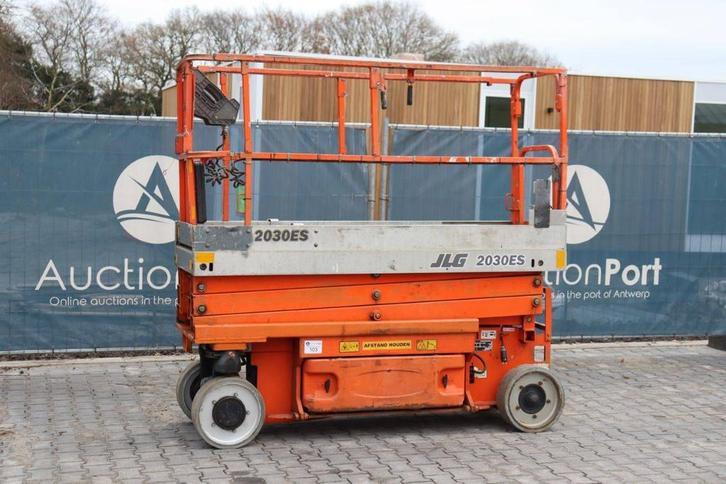 Veiling: Schaarlift JLG 2030ES 8.1m 2008 (nieuw accupakket), Articles professionnels, Machines & Construction | Ascenseurs, Échafaudages & Échelles