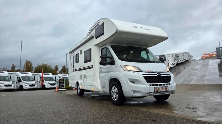 Giottiline Siena 435 slechts 16653 km en stapelbedden 48823, Caravans en Kamperen, Mobilhomes, Cassettetoilet, Handgeschakeld