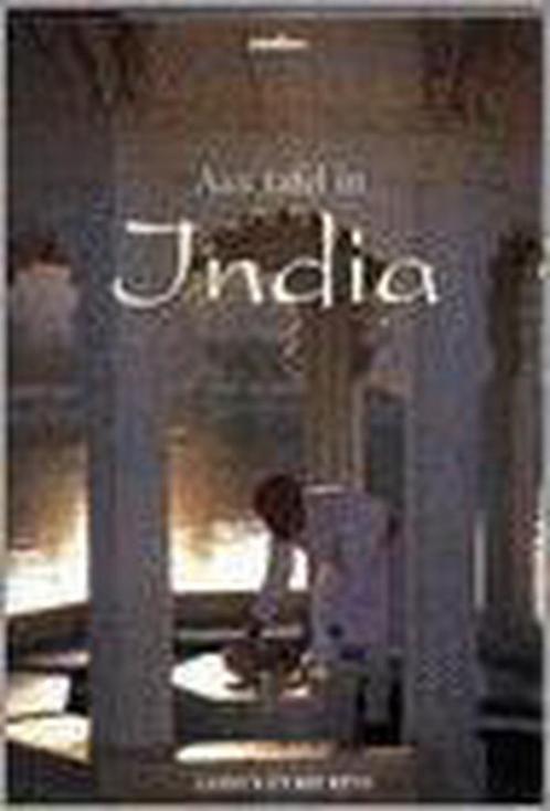 India / Aan tafel in 9789054261001 J. Sahni, Boeken, Kookboeken, Gelezen, Verzenden