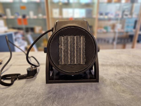 Veiling - Ferm EHM1006 Elektrische Heater, Doe-het-zelf en Bouw, Verwarming en Radiatoren