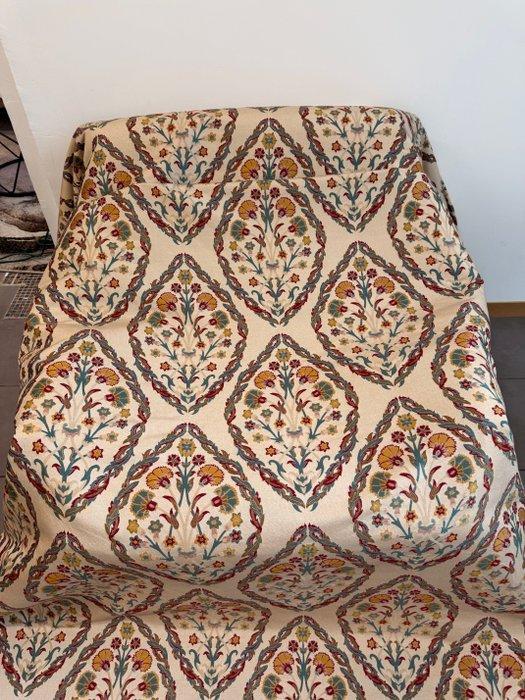Giardino d’Oriente: Damascato Classico met verweven, Antiek en Kunst, Antiek | Tapijten, Tafelkleden en Textiel