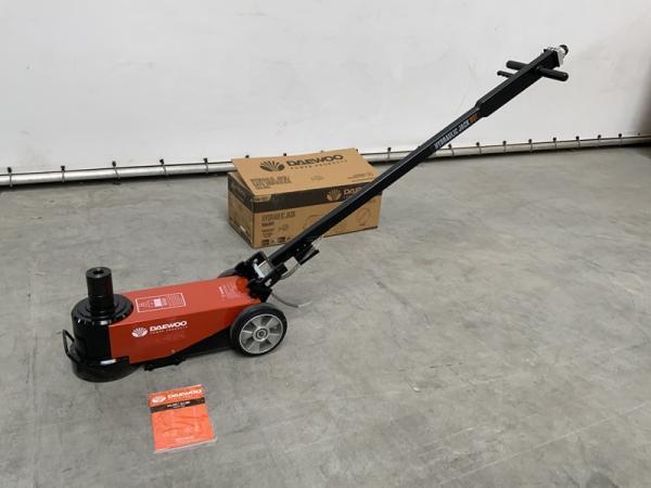 Veiling - Daewoo garagekrik 80 ton pneumatisch-hydraulisch, Autos : Divers, Prises