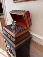 Baccarat - Drankkast (12) - Hout, Kristal, boeken - Grote