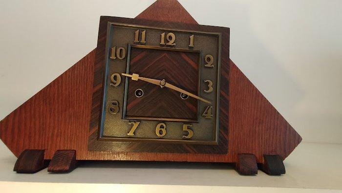 Amsterdamse School klok - Art Deco Eikenhout -coromandel-, Antiek en Kunst, Antiek | Klokken