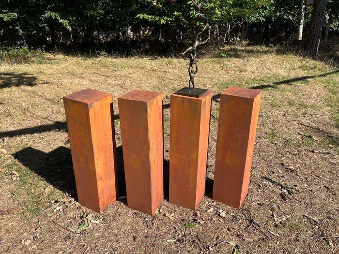 Pilaar (4) - 2025 - Corten staal Voetstuk 1M, Antiek en Kunst, Curiosa en Brocante