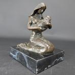 Beeldje - Moeder met Kind - Brons, Marmer