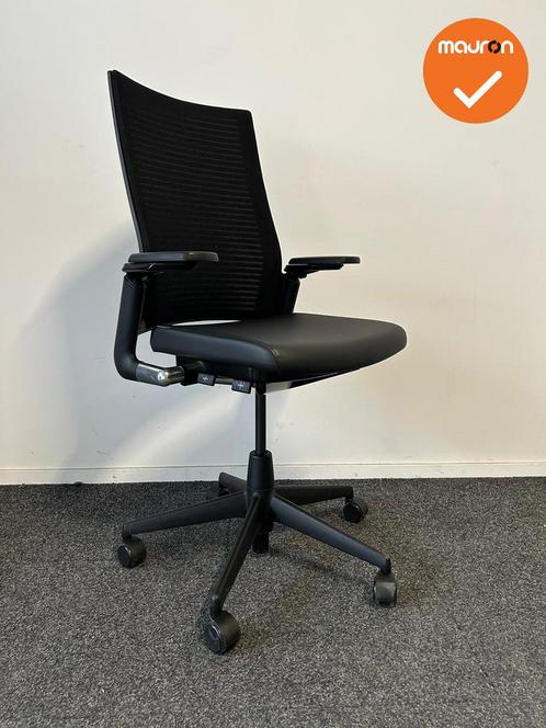 Ahrend 2020 bureaustoel  - refurbished - Zwart kunstleer - h, Zakelijke goederen, Kantoor en Winkelinrichting | Kantoormeubilair en Inrichting