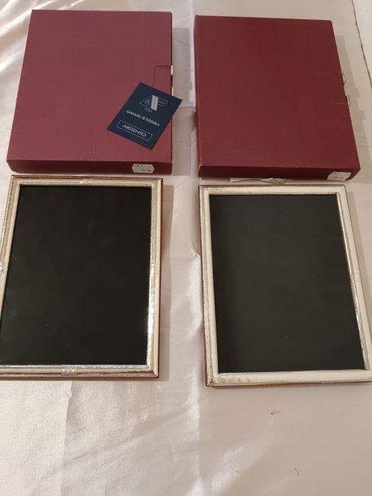 Fotolijst (2) - Laminated Silver, Antiek en Kunst, Curiosa en Brocante