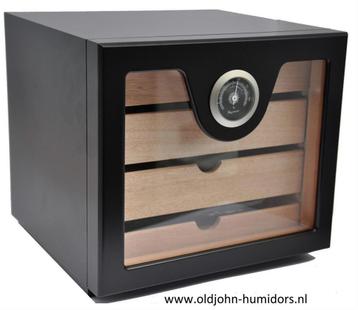 h85 OPRUIMING: HUMIDOR KABINET ZWART MET 4 LADEN 100 SIGAREN disponible aux enchères