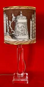 Lampe de table - abat-jour en tissu Fornasetti Bibliothèque,