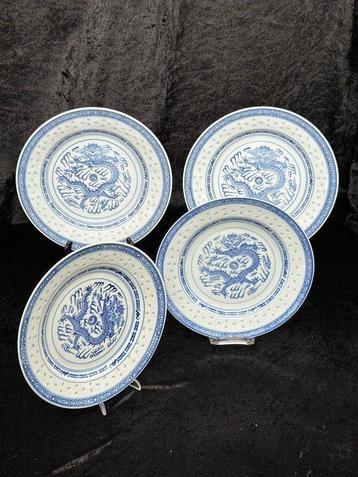 Bord - Chinesisches Porzellan-Tellerset – Traditionelles, Antiek en Kunst