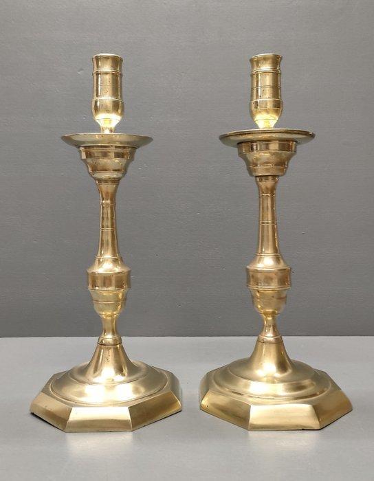 Taperstick (kleine blaker met een dunne pijp) Flambeau Louis, Antiek en Kunst, Antiek | Overige Antiek