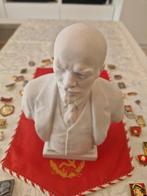 Lomonosov - Beeldje, Lenin bust, banner and badges - 19 cm -
