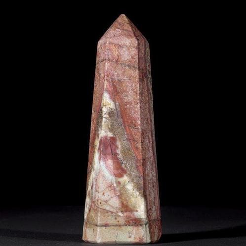 Obélisque en jaspe polychrome rouge – Madagascar. - Hauteur, Verzamelen, Mineralen en Fossielen