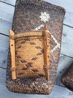 Trois paniers tressés en rotan Dajak originaires de Bornéo /, Antiek en Kunst
