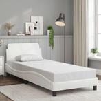 Wit Bedframe Kunstleer 90x200 | Retour Deal | 41% Korting, Huis en Inrichting, Slaapkamer | Bedden, 90 cm, Eenpersoons, Verzenden