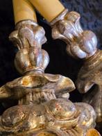 sculptuur, Coppia di lumi Fiorentini in foglia di argento