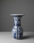 Petrus Regout - Vase - Porcelaine - Ensemble Royal sphinx, Antiek en Kunst