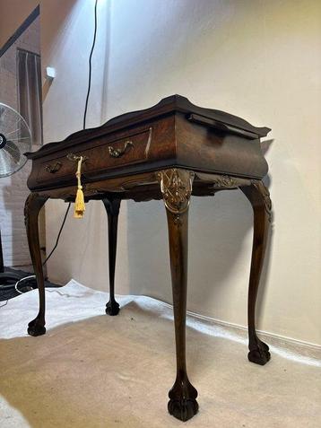 Table dappoint - Ancienne petite table dappoint dans le, Antiquités & Art