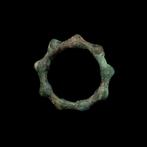 Viking periode Brons Viking Bronze Amulet with Lobes - 30 mm, Antiek en Kunst