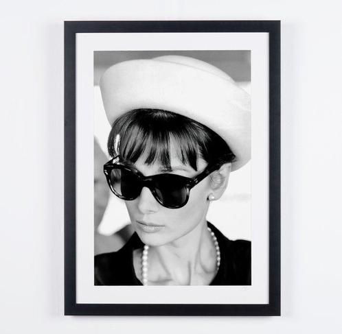 Audrey Hepburn 1962 - Iconic  Series - Fine Art Photography, Verzamelen, Film en Tv