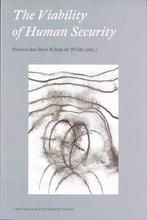 The Viability of Human Security 9789053567968, Boeken, Verzenden, Zo goed als nieuw