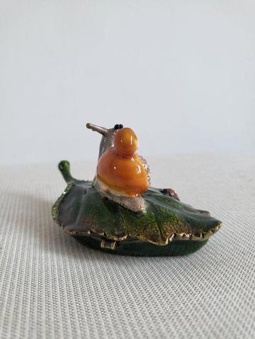 Boîte à bijoux - métal peint, émail et strass