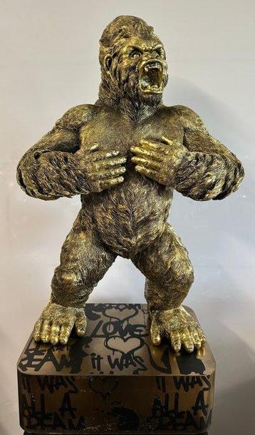 Daluxe Art - 1999 • Gold Gorilla “It Was All a Dream” XXL