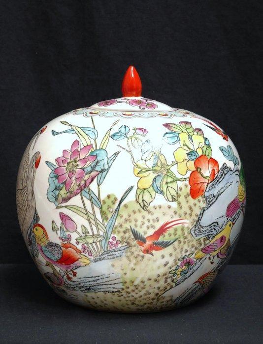 Vase avec couvercle - Porcelaine, Antiquités & Art, Art | Objets design