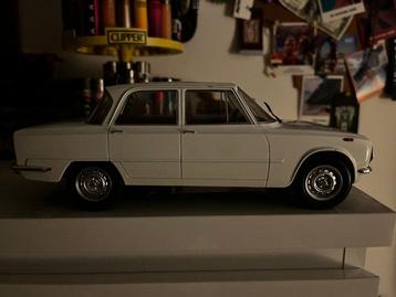 Otto Mobile 1:18 - Model coupé - Alfa Romeo Giulia Super