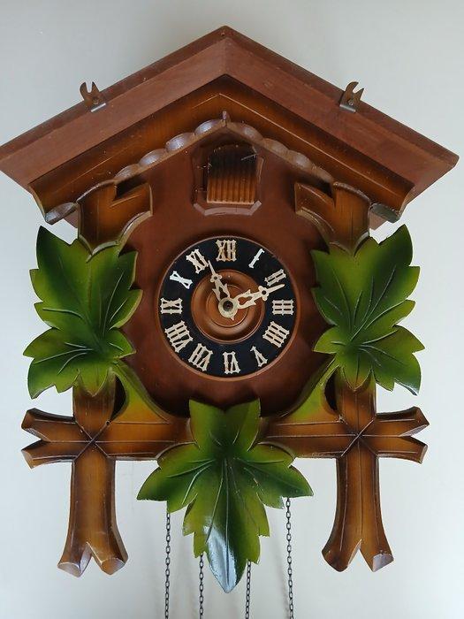 Pendule à coucou - - Tilleul - 1950-1960 - avec un petit, Antiquités & Art, Curiosités & Brocante