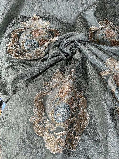 Elégant tissu damassé San leucio - 4 rosaces en relief -, Antiek en Kunst, Antiek | Tapijten, Tafelkleden en Textiel