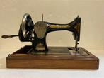 Singer 28k (1909) Naaimachine - IJzer, Hout, gietijzer