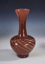 Vaas - Art Deco Vaas met spiraal-draaddecor, Bohemen • 1920, Antiek en Kunst