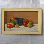 Hendrik Weegewijs (1875-1964) - still life of fruit and, Antiek en Kunst