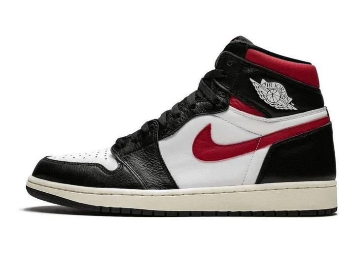Air Jordan 1 Retro High OG Gym Red - Maat 42 EU, Kleding | Heren, Schoenen, Ophalen of Verzenden