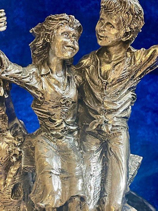 PRODUCTIONS Sagni L. - Figurine - Couple on a swing - Branch, Antiek en Kunst, Curiosa en Brocante