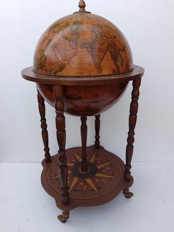 Bar - Bois, pâtes - Bahut-bar globe terrestre, armoire à beschikbaar voor biedingen