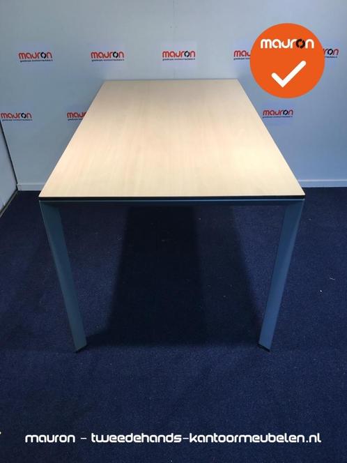 Bureau - Ahrend 700 - 160x80x74cm - Ahorn, Zakelijke goederen, Kantoor en Winkelinrichting | Kantoormeubilair en Inrichting, Bureau