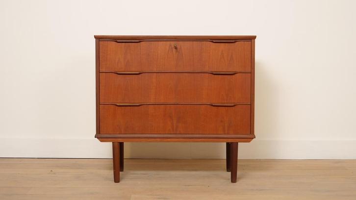 Vintage Deense ladekast | Teak | 3 lades, Huis en Inrichting, Kasten | Ladekasten, Ophalen of Verzenden