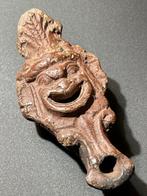 Oud-Romeins Terracotta Uitzonderlijke olielamp met
